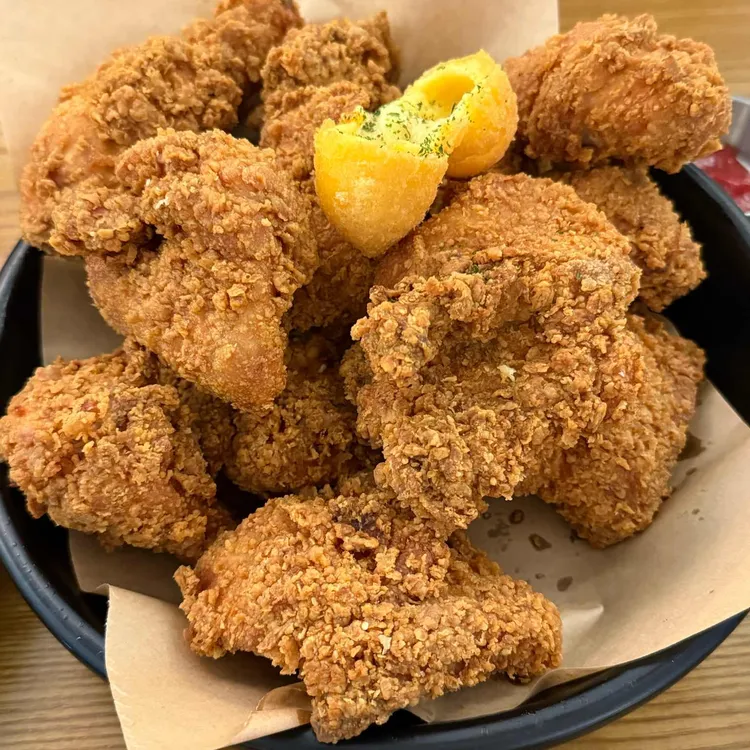 BBQ치킨 병점메인상가점 - 병점 치킨, 크림치즈볼 맛집 | 다이닝코드, 빅데이터 맛집검색