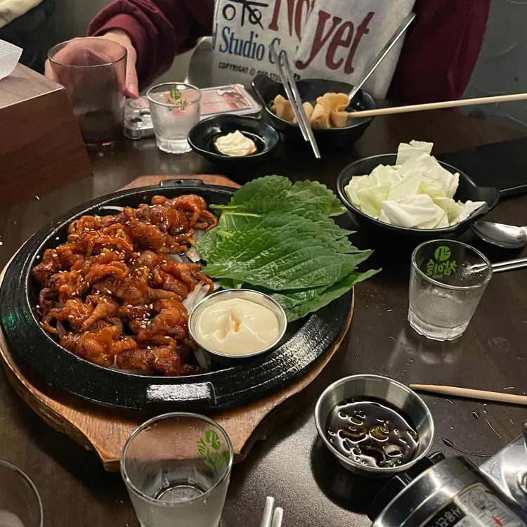 수염아저씨 대표 사진