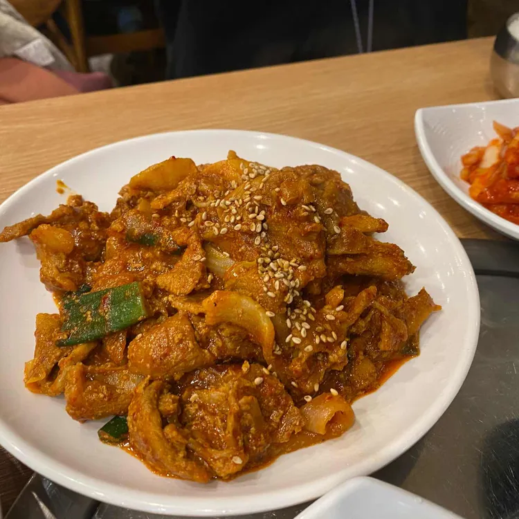 명우돈가 대표 사진