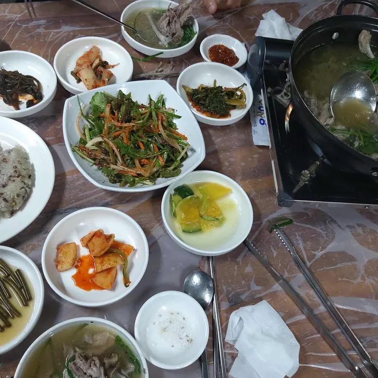 금동굴식당 대표 사진