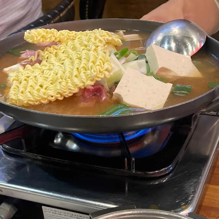 김삼보 제주생고기 & 김치찌개 대표 사진