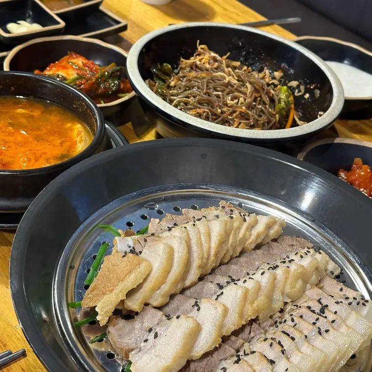 더맛있는족발보쌈 대표 사진