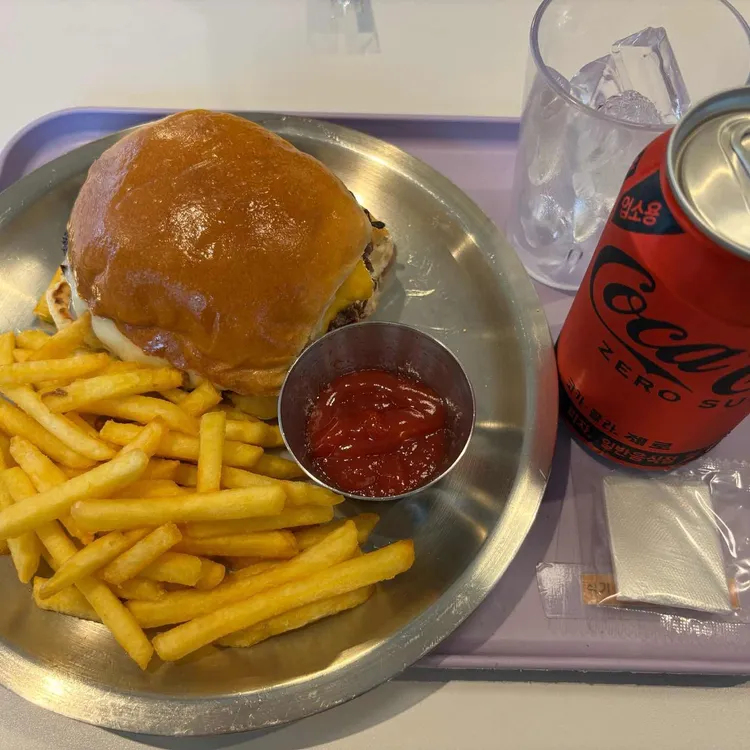 콘스델리 대표 사진