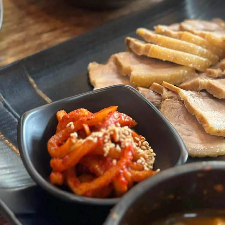 통돼지보쌈김치찌개 대표 사진