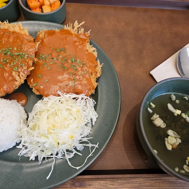 오소카츠 대표 사진