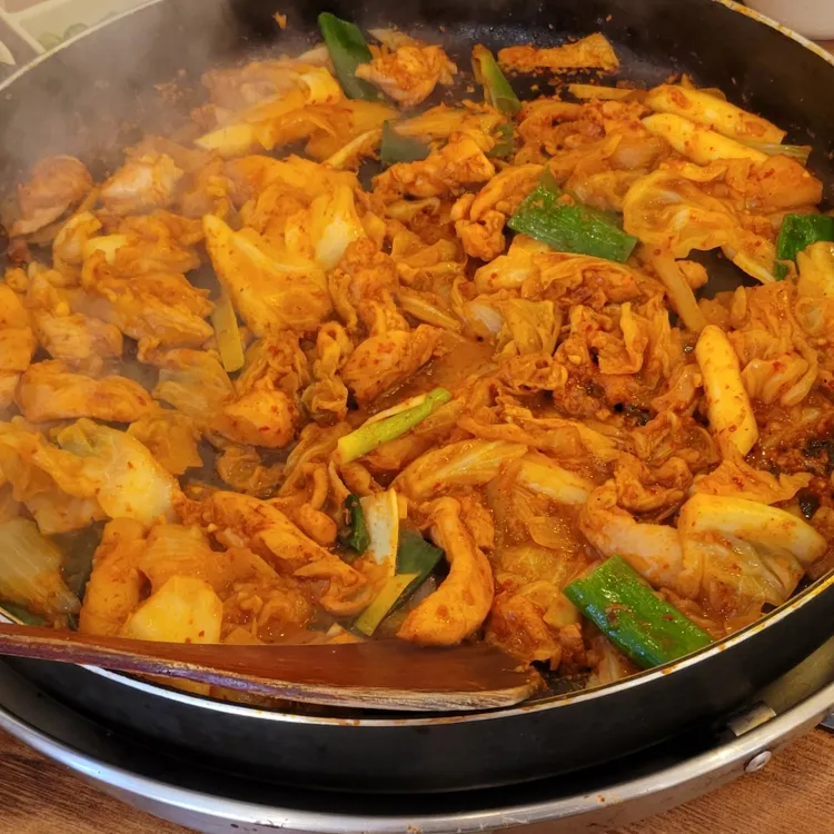 춘천골닭갈비 - 전곡 닭갈비, 야채곱창 맛집 | 다이닝코드, 빅데이터 맛집검색