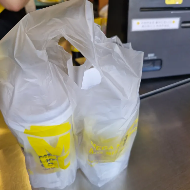 메가커피 대표 사진
