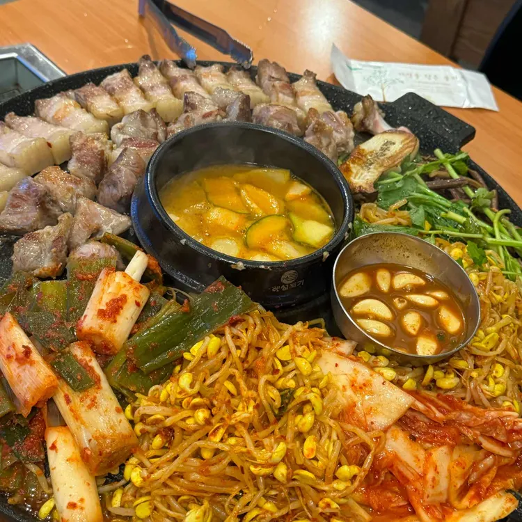 효자동솥뚜껑 대표 사진