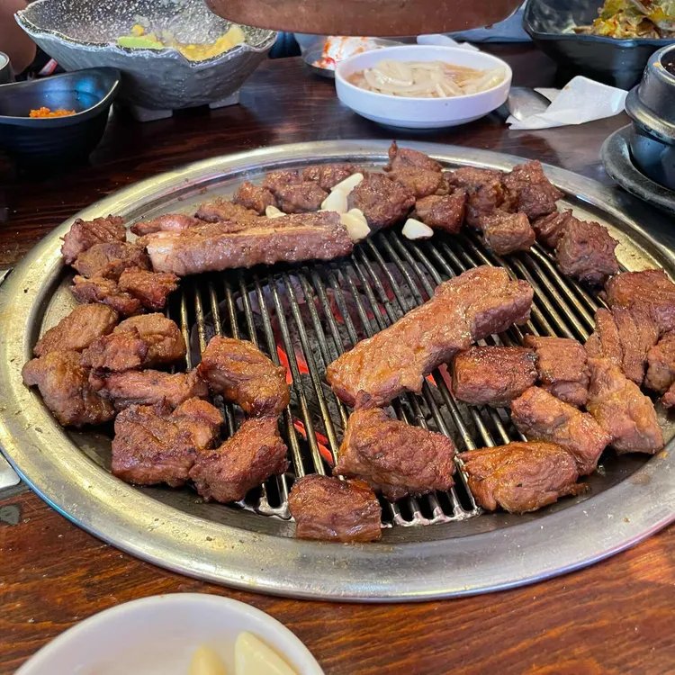 흥부골숯불갈비 대표 사진