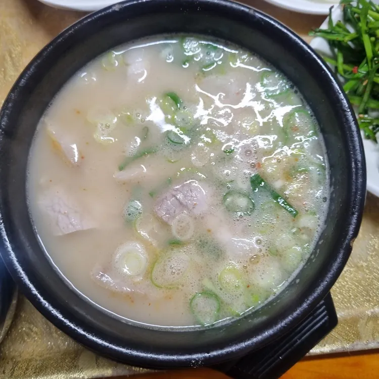 한일돼지국밥 대표 사진