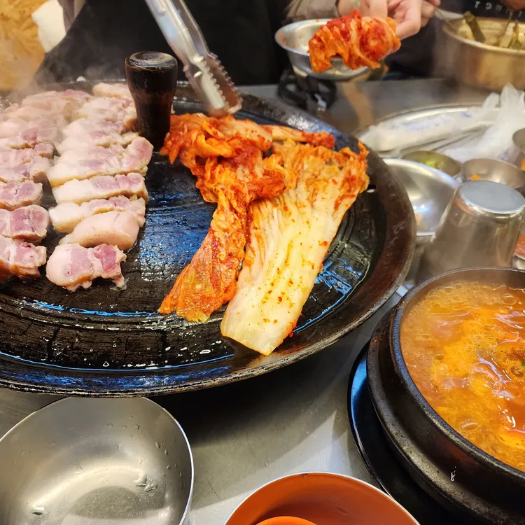 목구멍 대표 사진