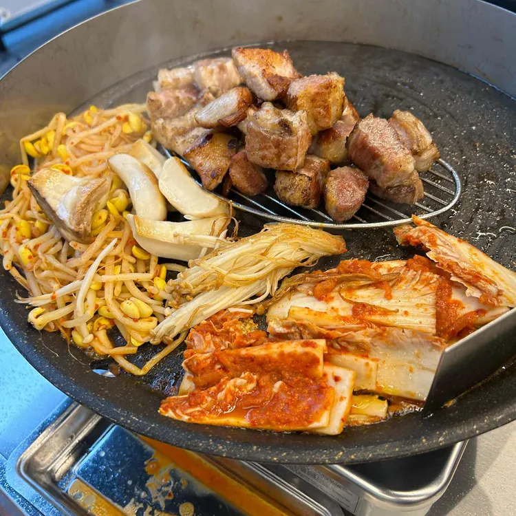 육대산 대표 사진