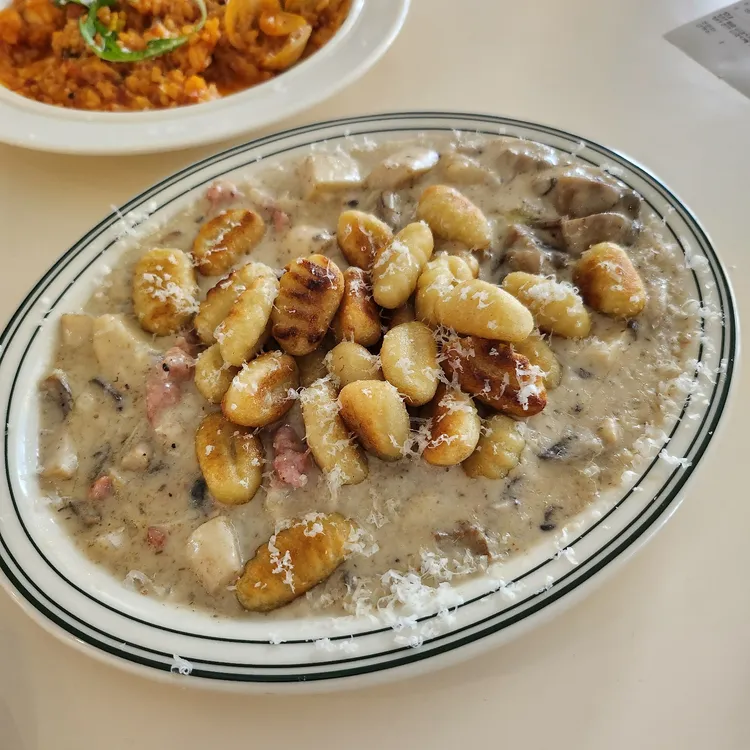 라루치아 대표 사진