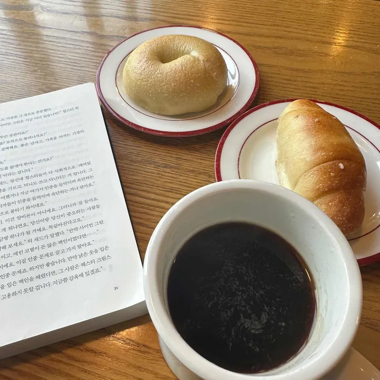 오브뵈르 대표 사진