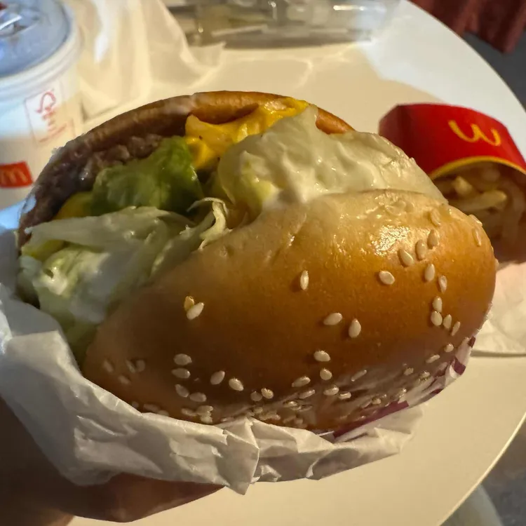 맥도날드 대표 사진