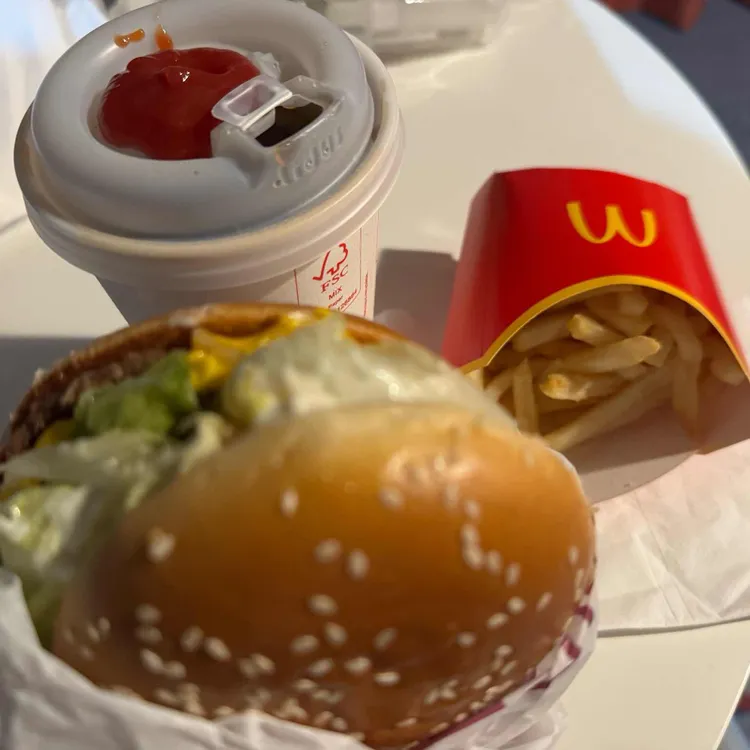 맥도날드 대표 사진