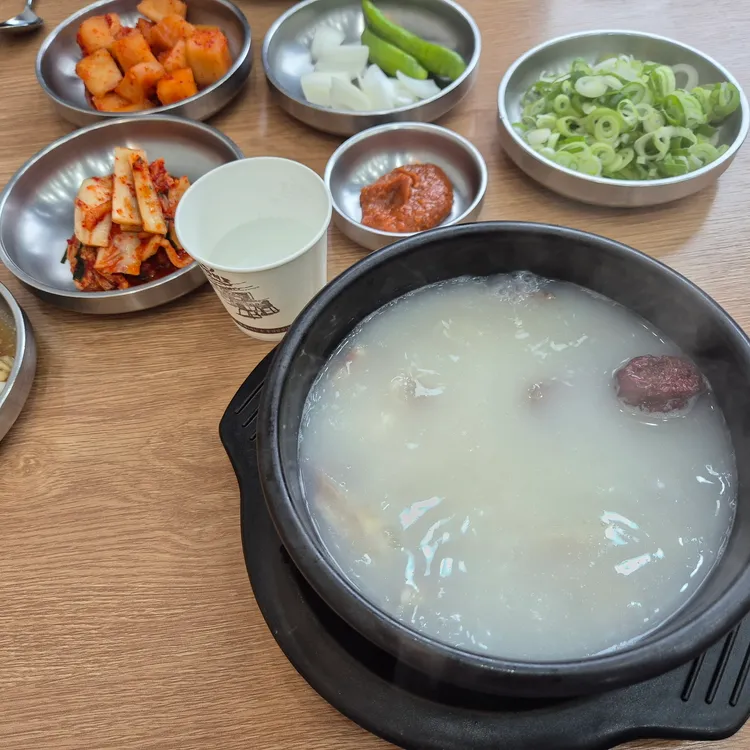 예촌설렁탕 대표 사진