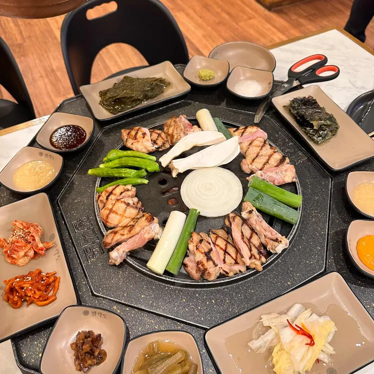 팔각도 대표 사진