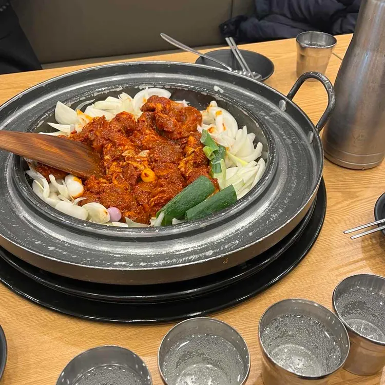 유가네닭갈비 대표 사진