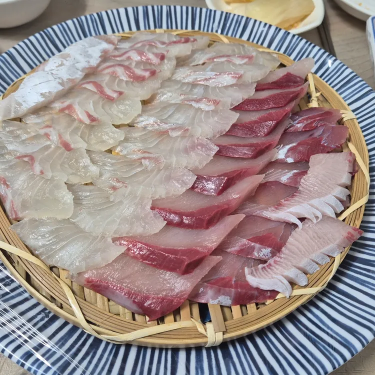 두산봉횟집 대표 사진