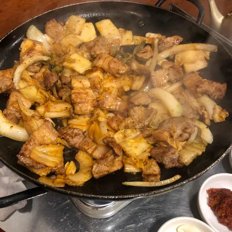 김재완원조돼지김치구이 대표 사진