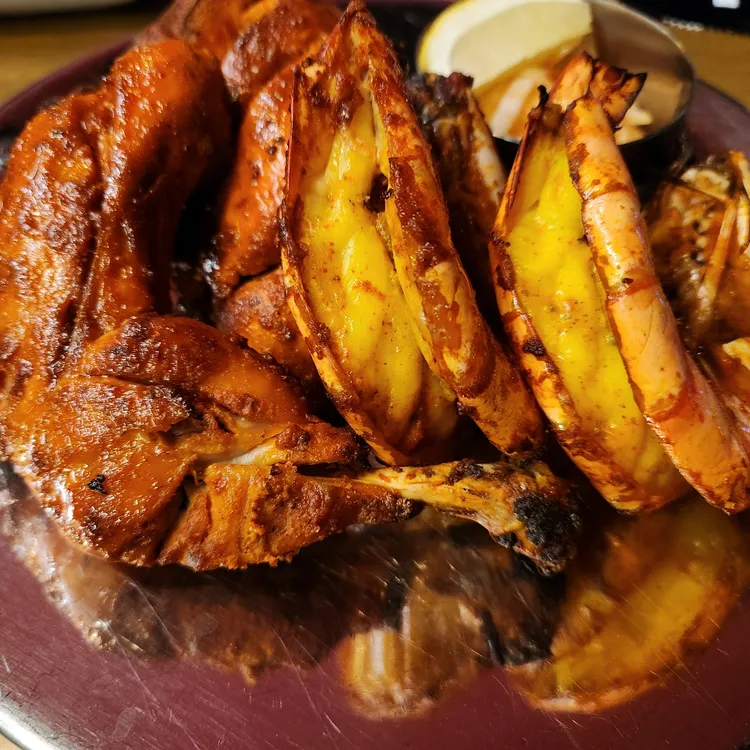 홀리 대표 사진