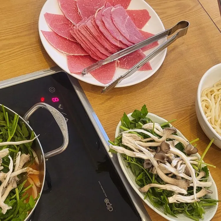 신라 샤브칼국수 대표 사진