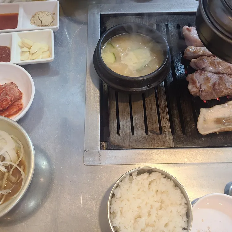 왕주먹 대표 사진