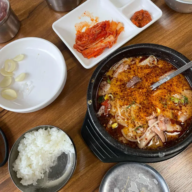 골목순대국 대표 사진