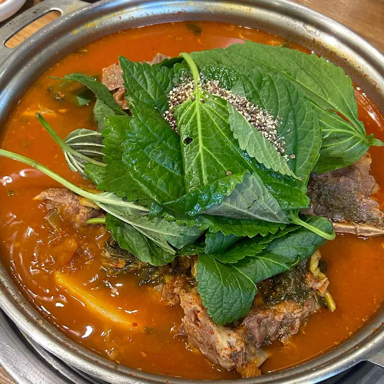돈푸짐감자탕 대표 사진