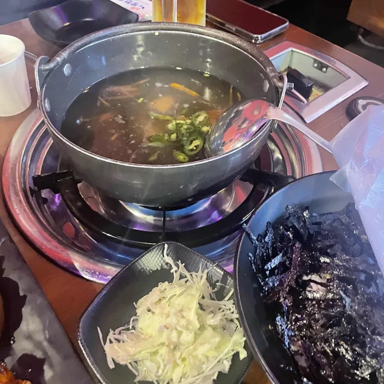 홍대칼국수와족발 대표 사진