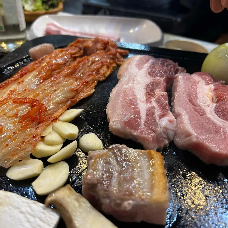 송가네 대표 사진