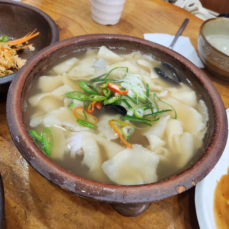 낙지한마리수제비 대표 사진