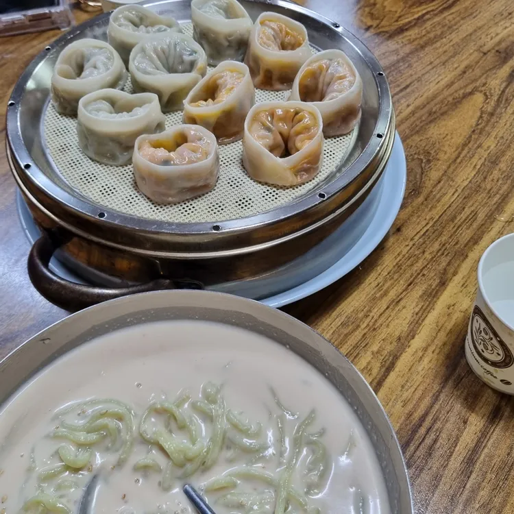 황곰바지락칼국수 대표 사진