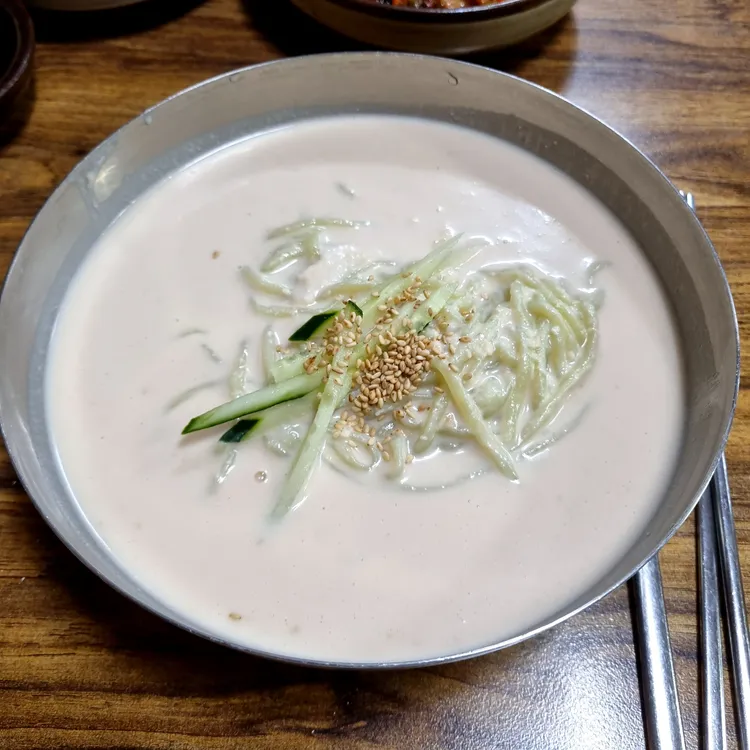 황곰바지락칼국수 대표 사진