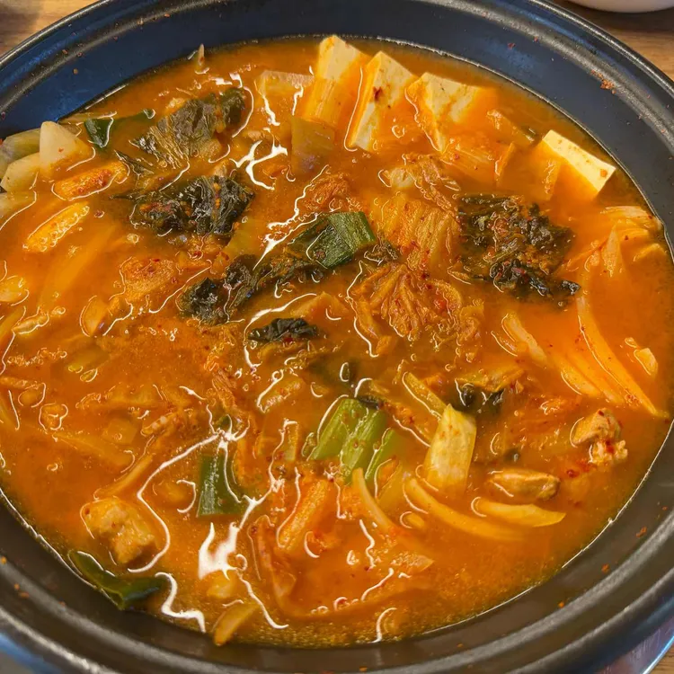 토지김치찌개 삼겹살 사진 1