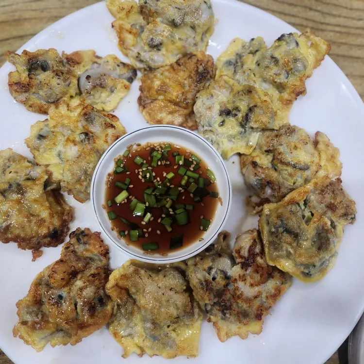 굴대박&초계국수 대표 사진