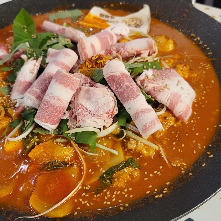 세계관 대표 사진