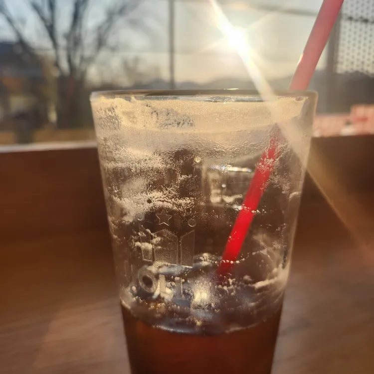 할리스 대표 사진