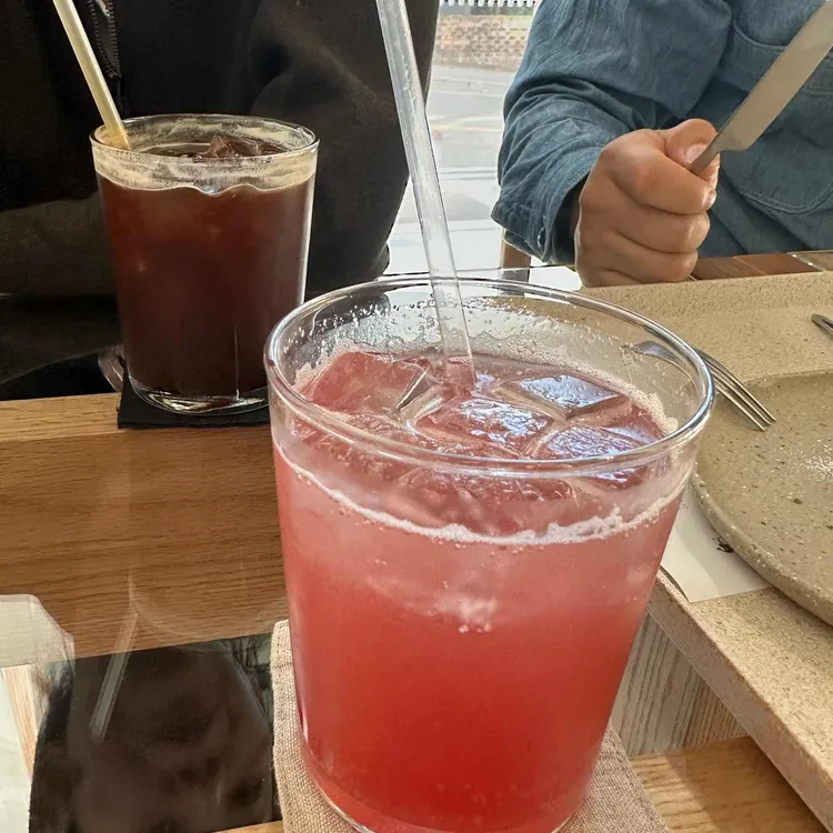 슬로우모스테디커피 대표 사진