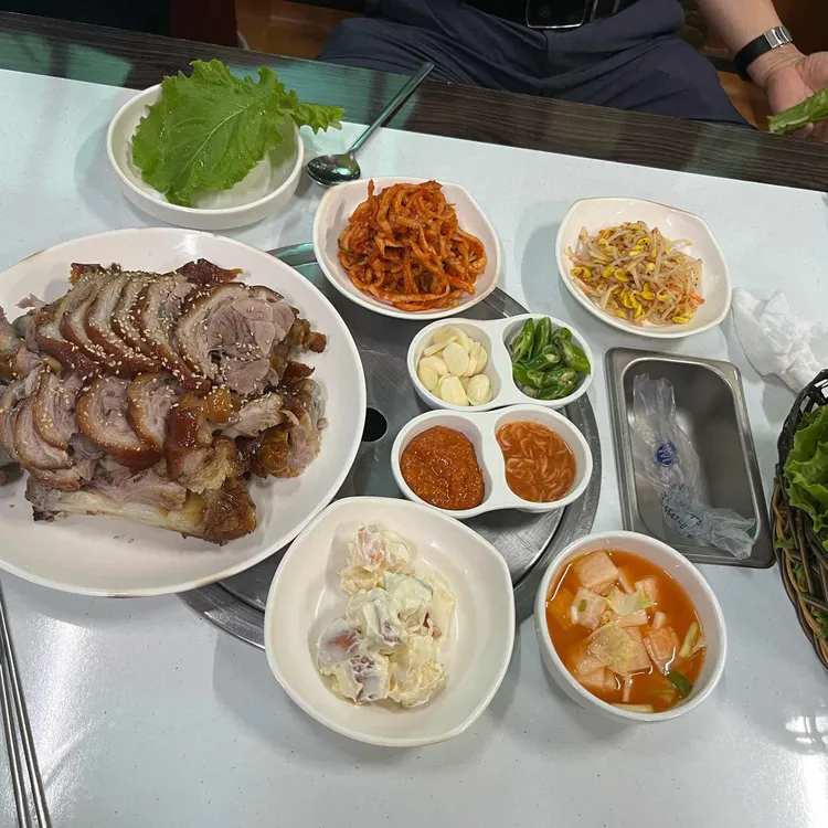 제일왕족발보쌈오리 대표 사진