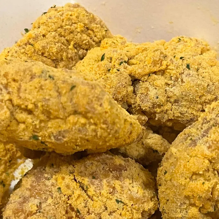BHC 대표 사진