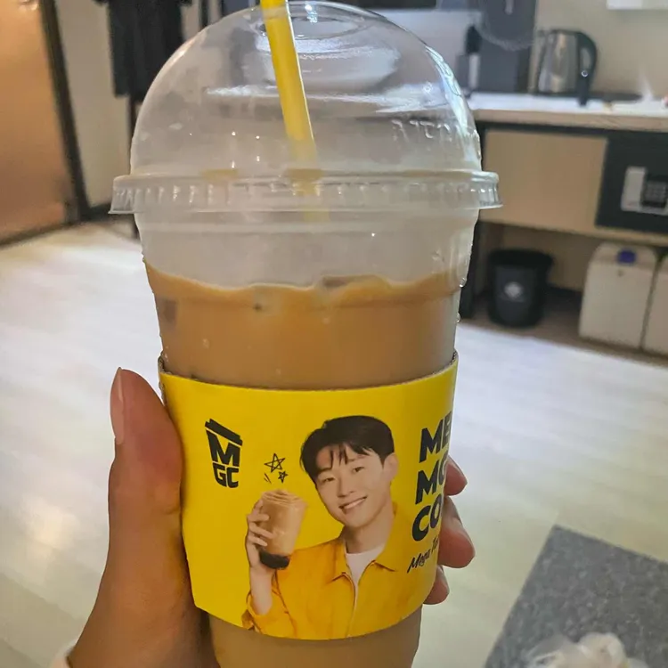 메가커피 대표 사진