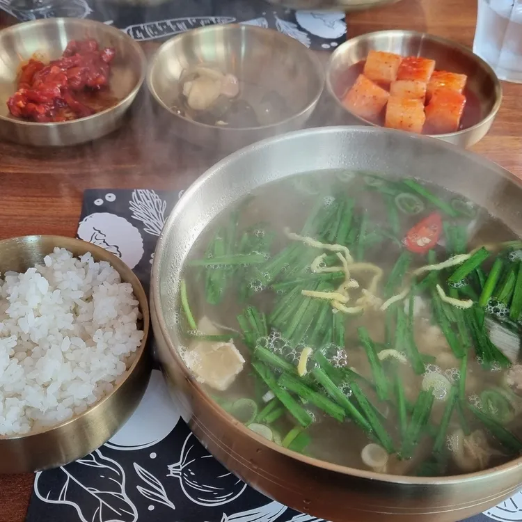 충정상회 대표 사진