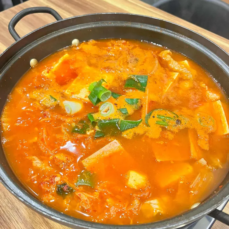 인생김치찌개 대표 사진