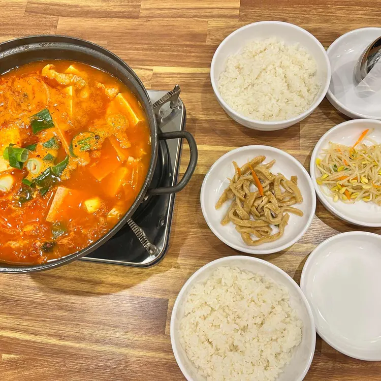 인생김치찌개 대표 사진