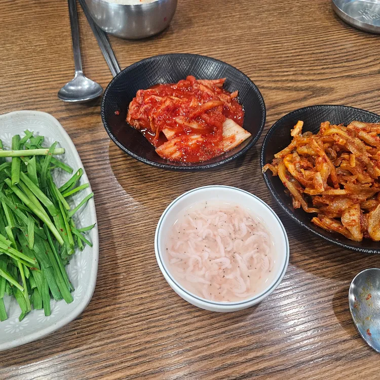 24시 사골순대국 대표 사진
