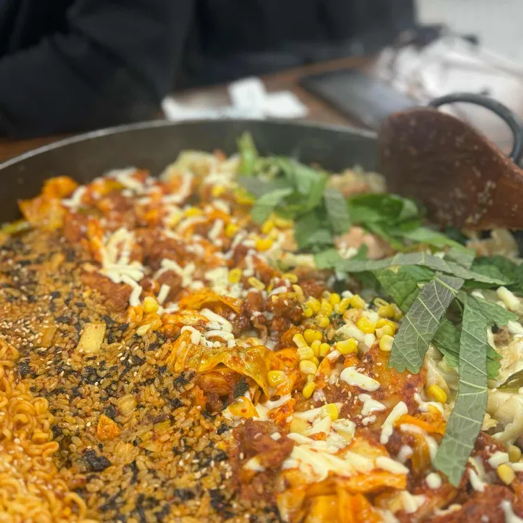 유가네닭갈비 대표 사진