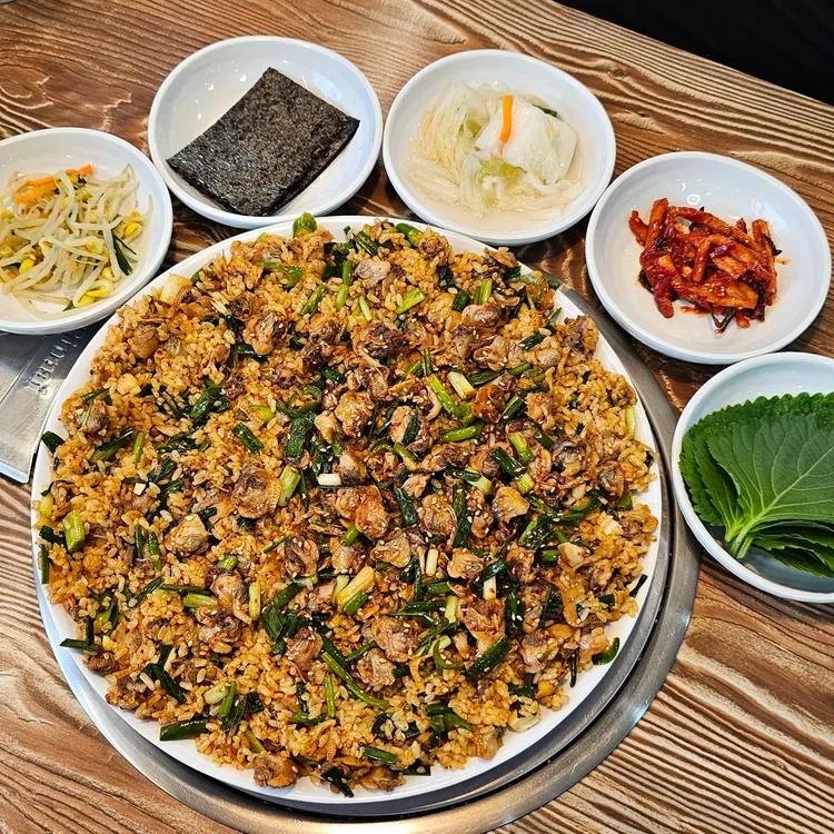 강릉엄지네꼬막집 이미지