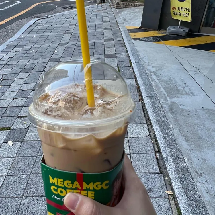 메가커피 대표 사진